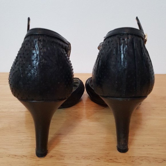 FIN black t-strap peep toe black leather sandals - Picture 8 of 10